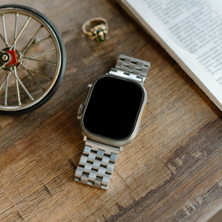 METAL Apple Watch Strap - Silver by Bullstrap