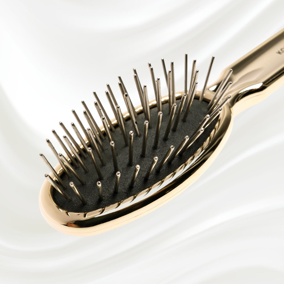 7112G KOH-I-NOOR Metallic hairbrush with gold plated handle, and metallic pins; KOH-I-NOOR's logo stamped on the handle