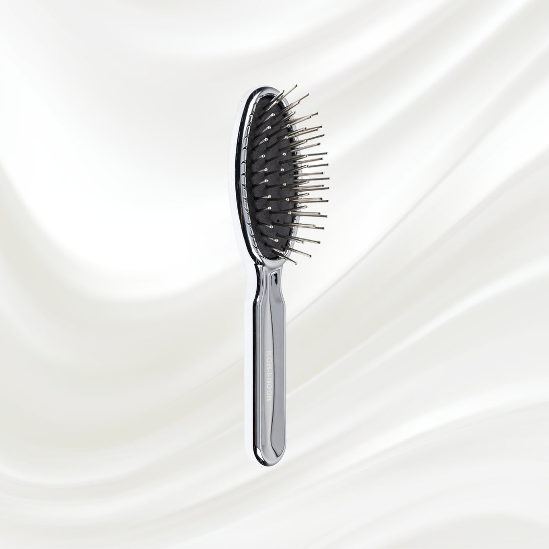 7112KK KOH-I-NOOR Metallic hairbrush with chrome plated handle, and metallic pins; KOH-I-NOOR's logo stamped on the handle