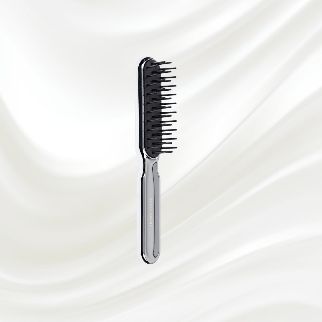 7115KK KOH-I-NOOR Metallic styling brush with chrome plated handle; KOH-I-NOOR's logo stamped on the handle