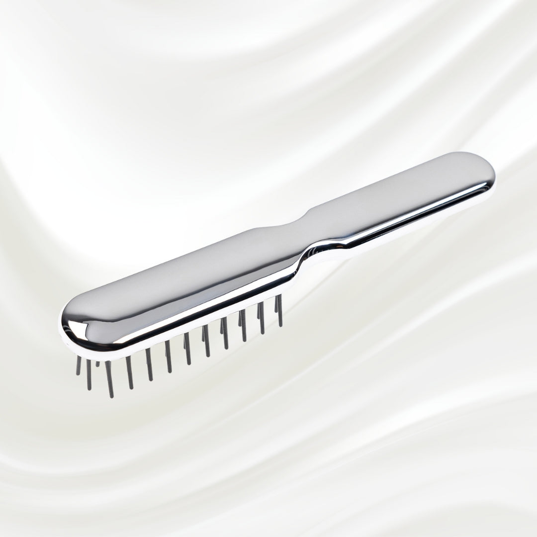 7115KK KOH-I-NOOR Metallic styling brush with chrome plated handle; KOH-I-NOOR's logo stamped on the handle
