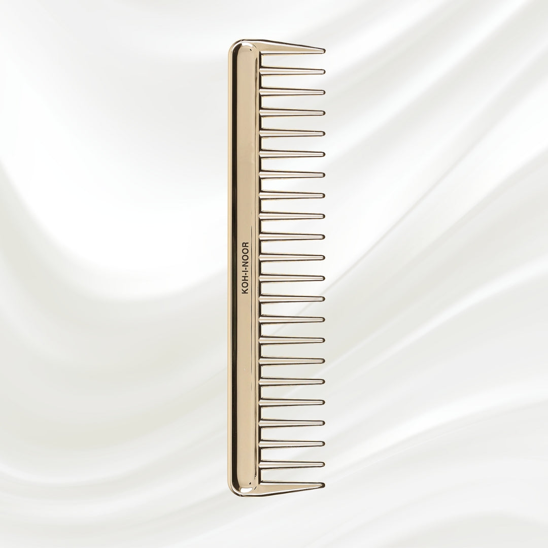 7132G KOH-I-NOOR Metallic styling comb with gold plated handle; KOH-I-NOOR's logo stamped on the comb