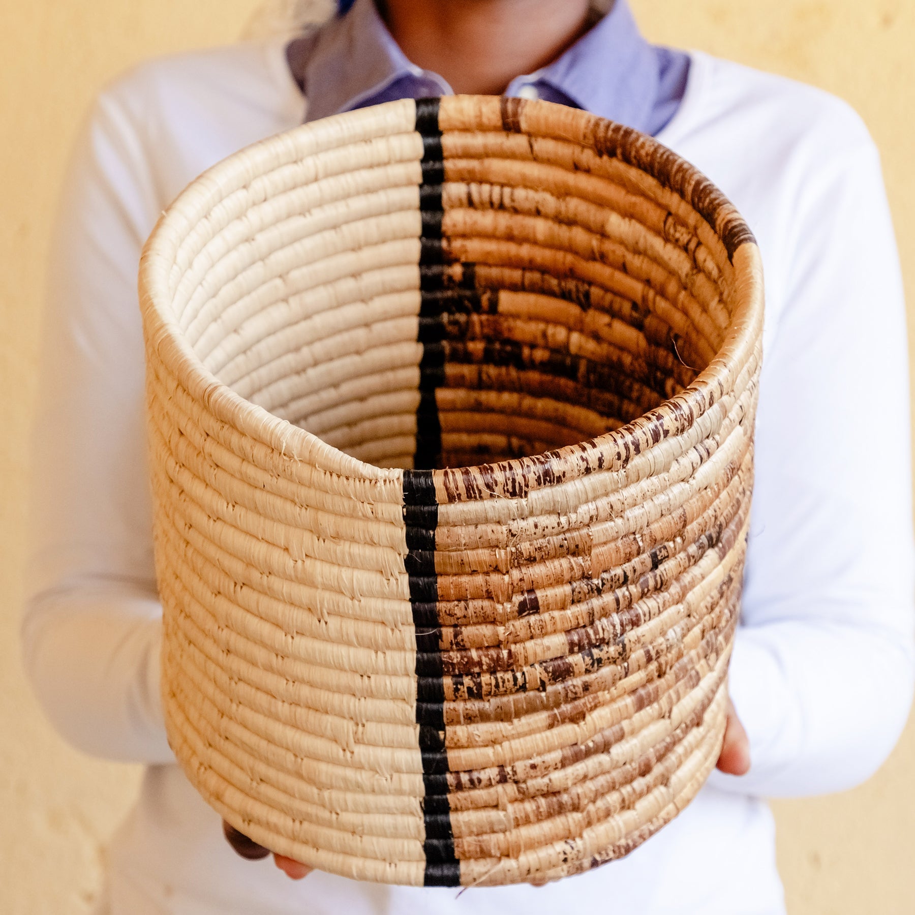  10" Medium Banana Storage Basket by Kazi Goods - Wholesale Kazi Goods - Wholesale Perfumarie