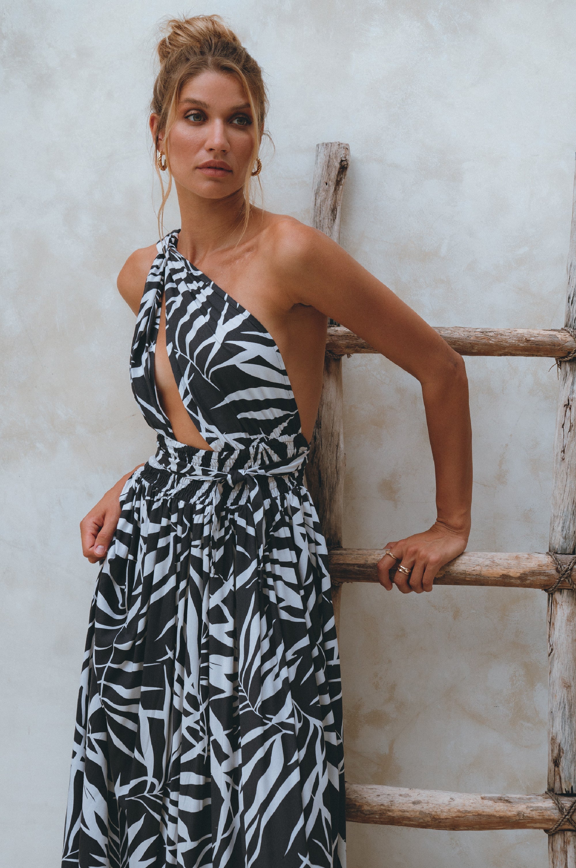 Glowing Hera Infinity Dress by Bali ELF