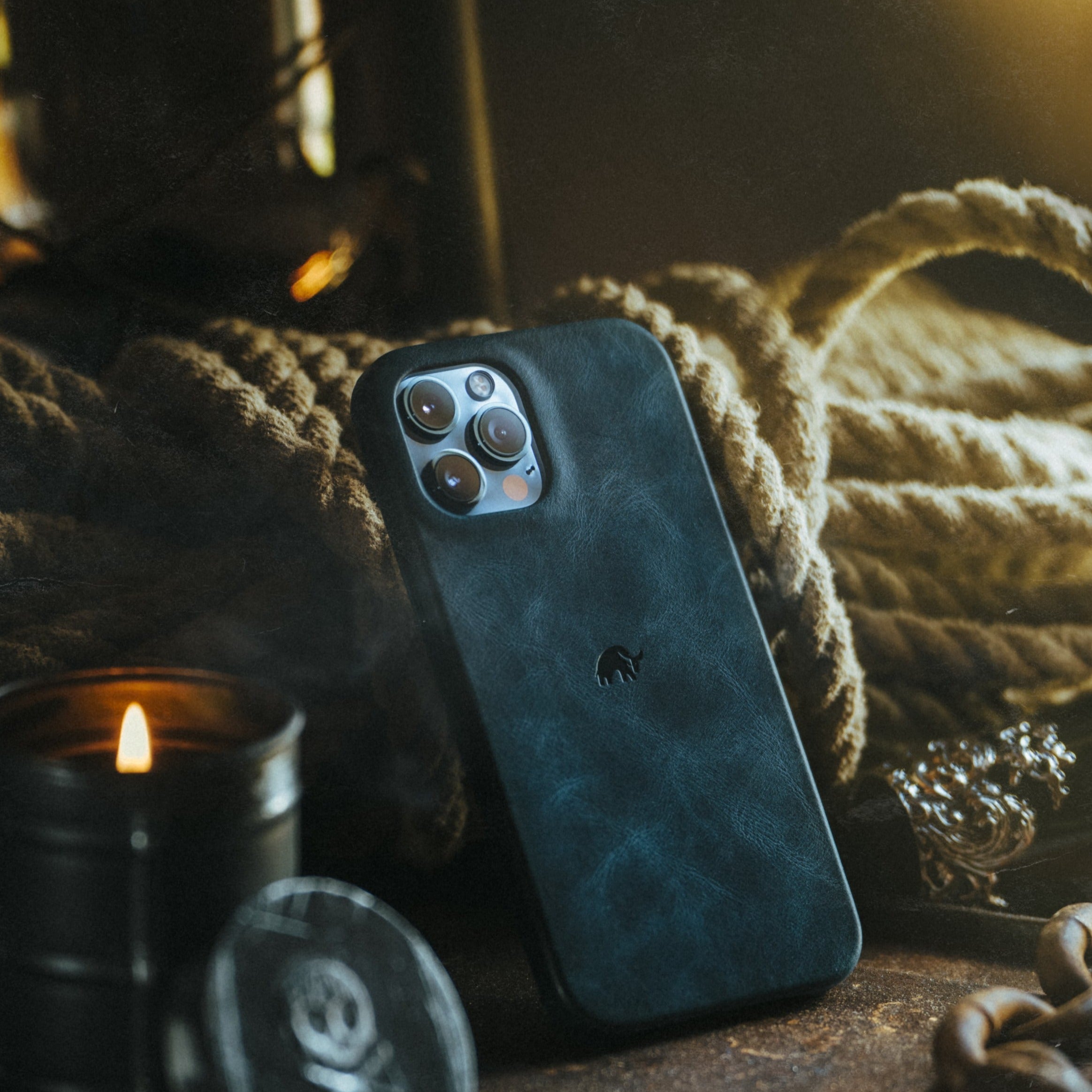 The Minimalist Case - OCEAN by Bullstrap