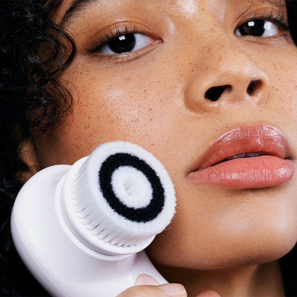 Exfoliating Brush | Raedia & Ultimate Skin Spa by Vanity Planet