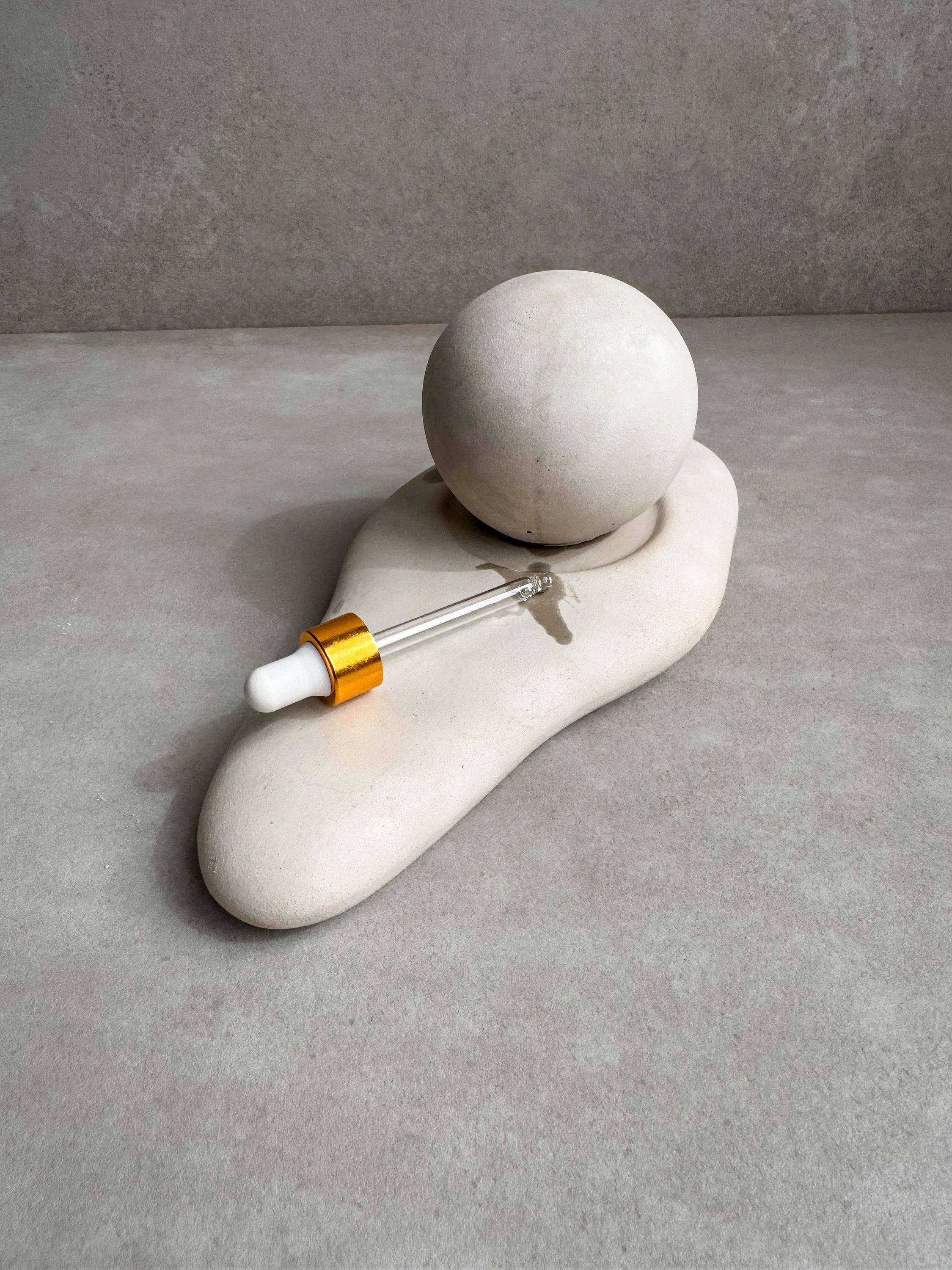 Minimal Loot Design - Abstract Passive Essential Oil Diffuser