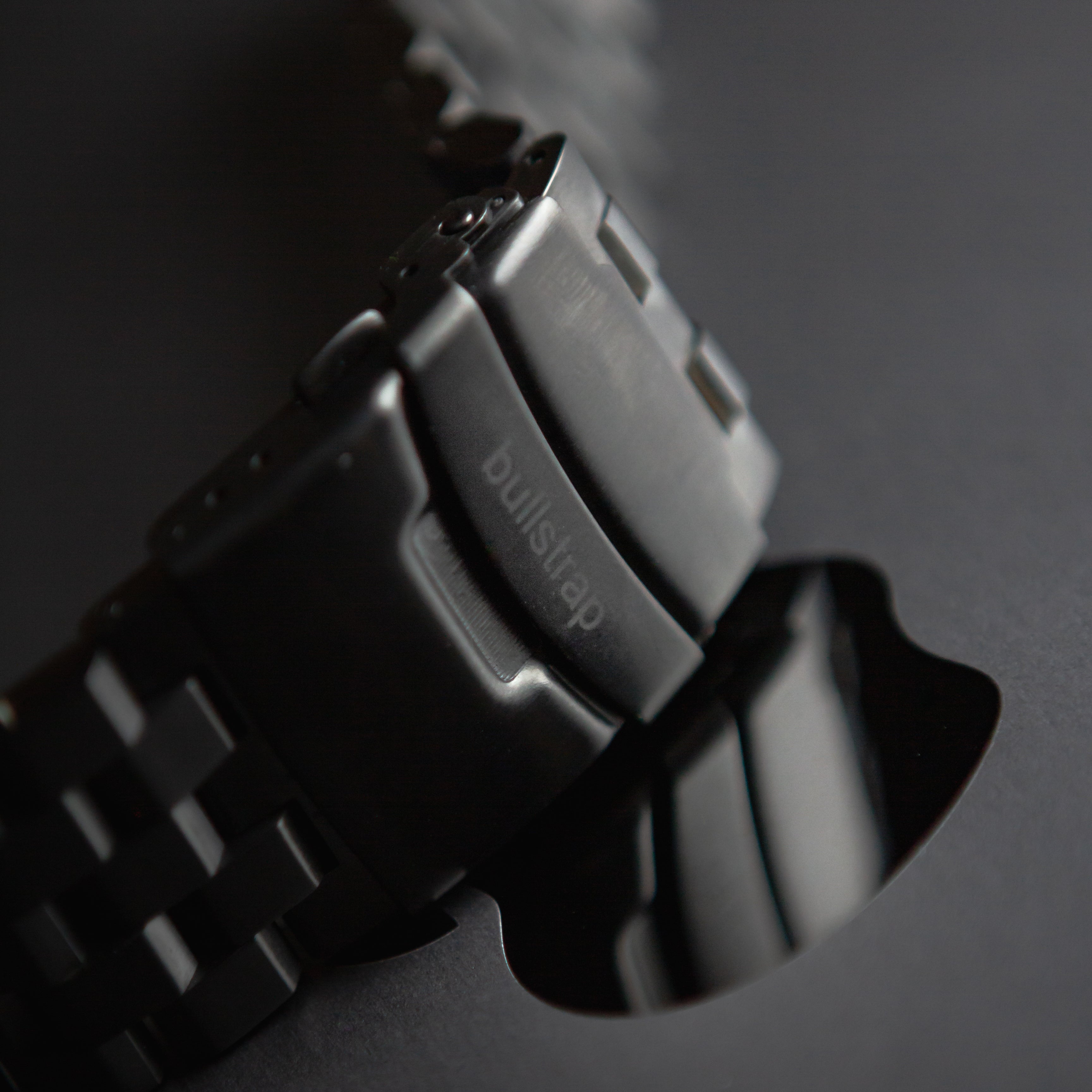 METAL Apple Watch Strap - Black Edition by Bullstrap