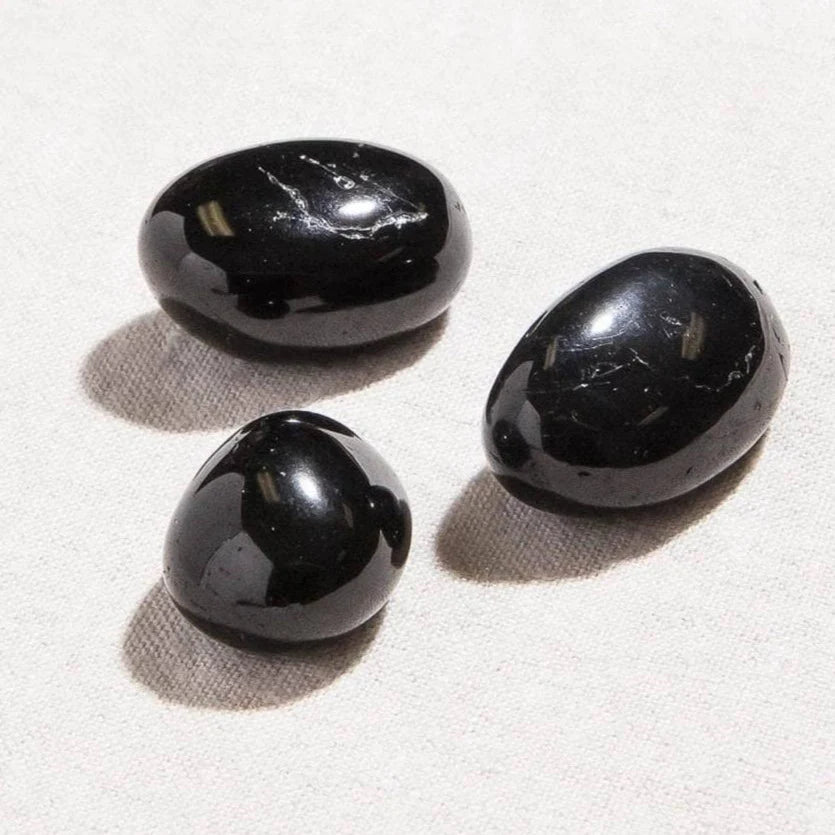  Black Tourmaline Stone Set by Tiny Rituals Tiny Rituals Perfumarie