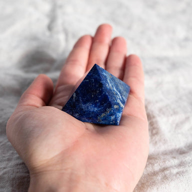  Lapis Lazuli Pyramid by Tiny Rituals Tiny Rituals Perfumarie