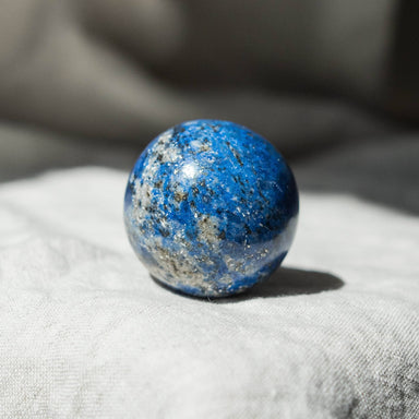  Lapis Lazuli Sphere by Tiny Rituals Tiny Rituals Perfumarie