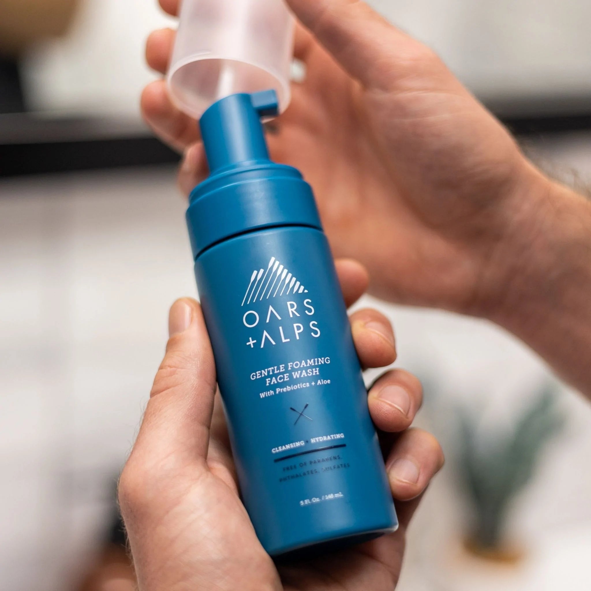  Gentle Foaming Face Wash by Oars + Alps Oars + Alps Perfumarie