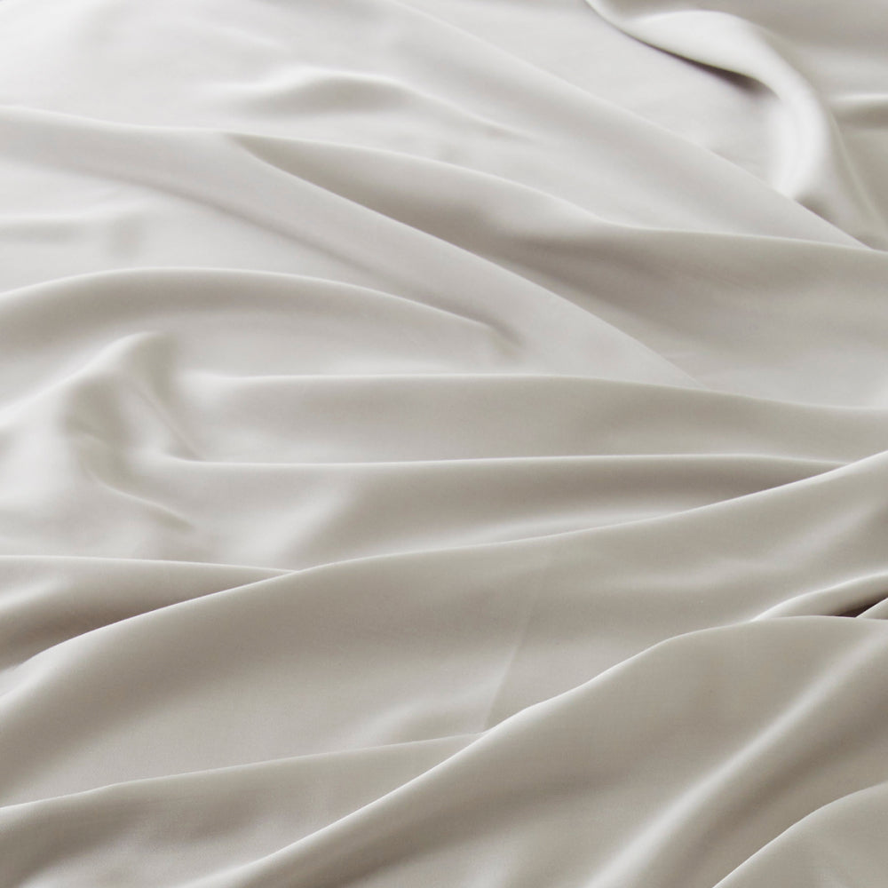  Signature Sateen Duvet Cover by ettitude ettitude Perfumarie