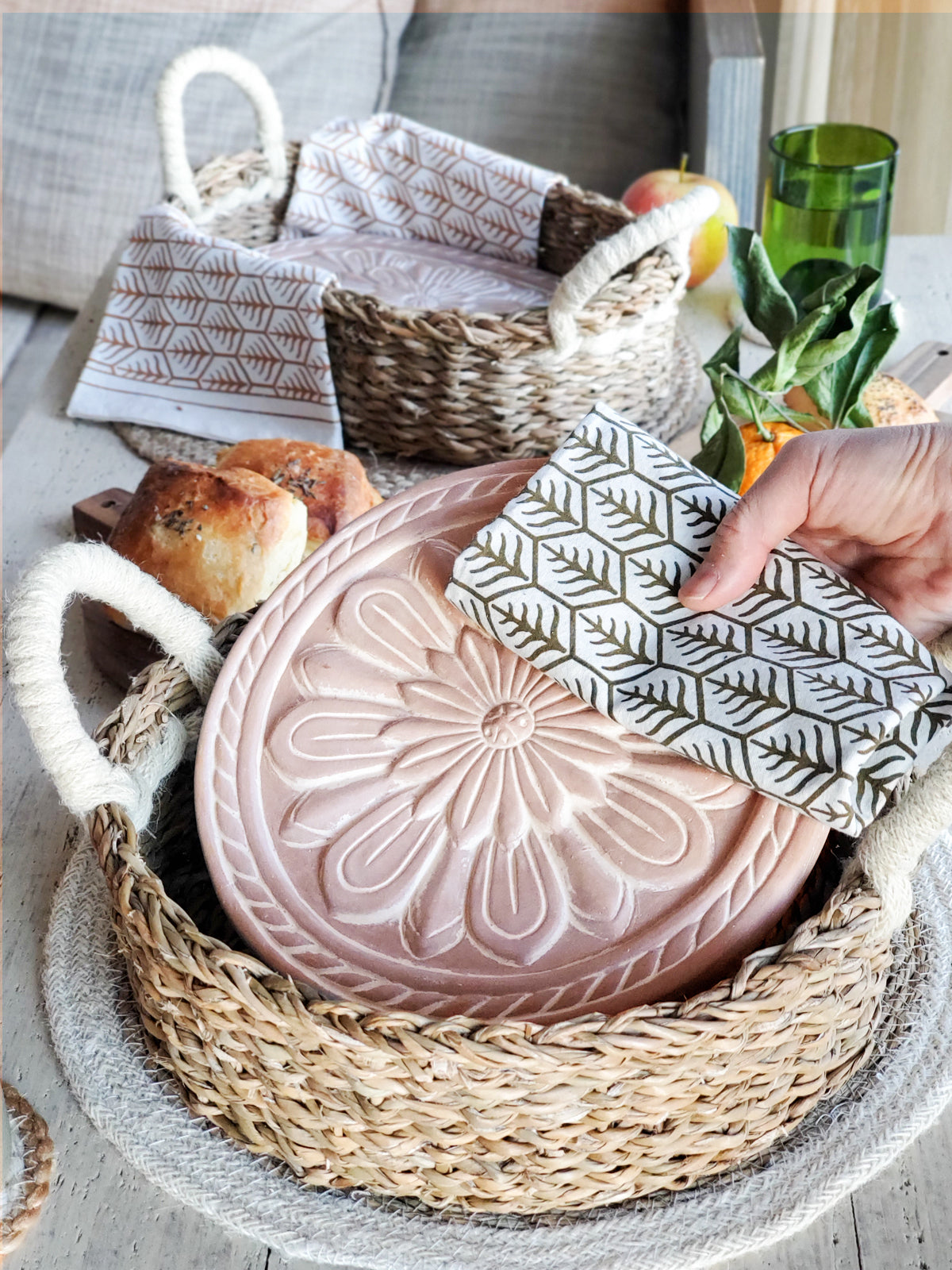  Bread Warmer & Basket Gift Set with Tea Towel - Vintage Flower by KORISSA KORISSA Perfumarie