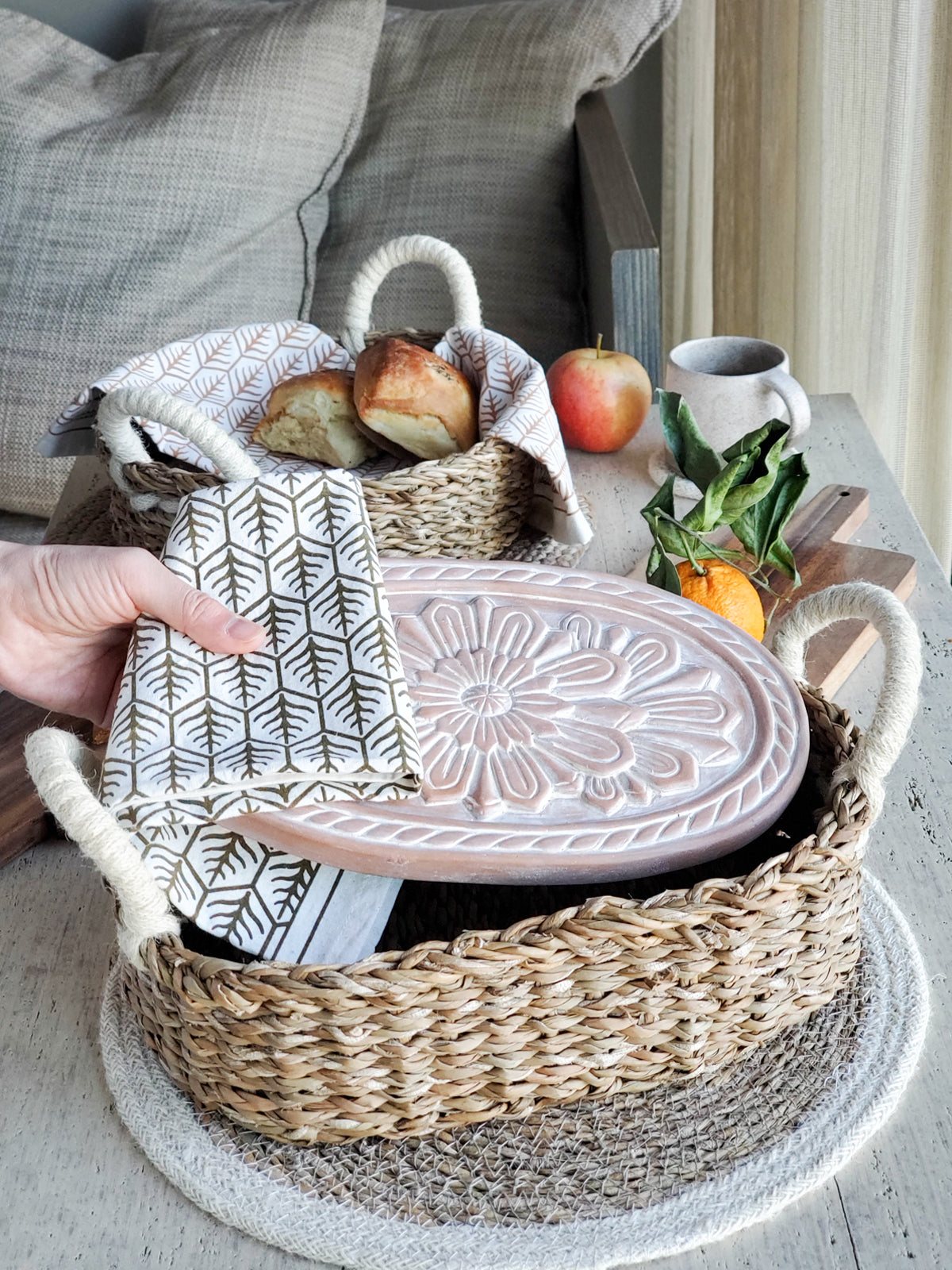  Bread Warmer & Basket - Flower by KORISSA KORISSA Perfumarie