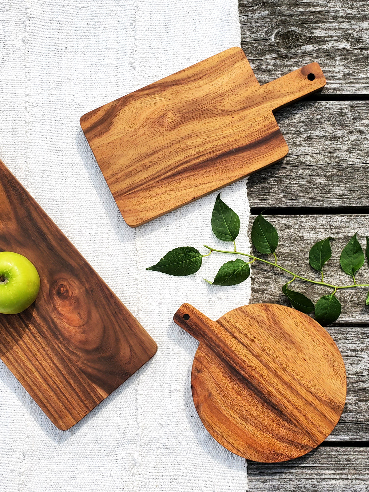  Wooden Serving Board - Small by KORISSA KORISSA Perfumarie