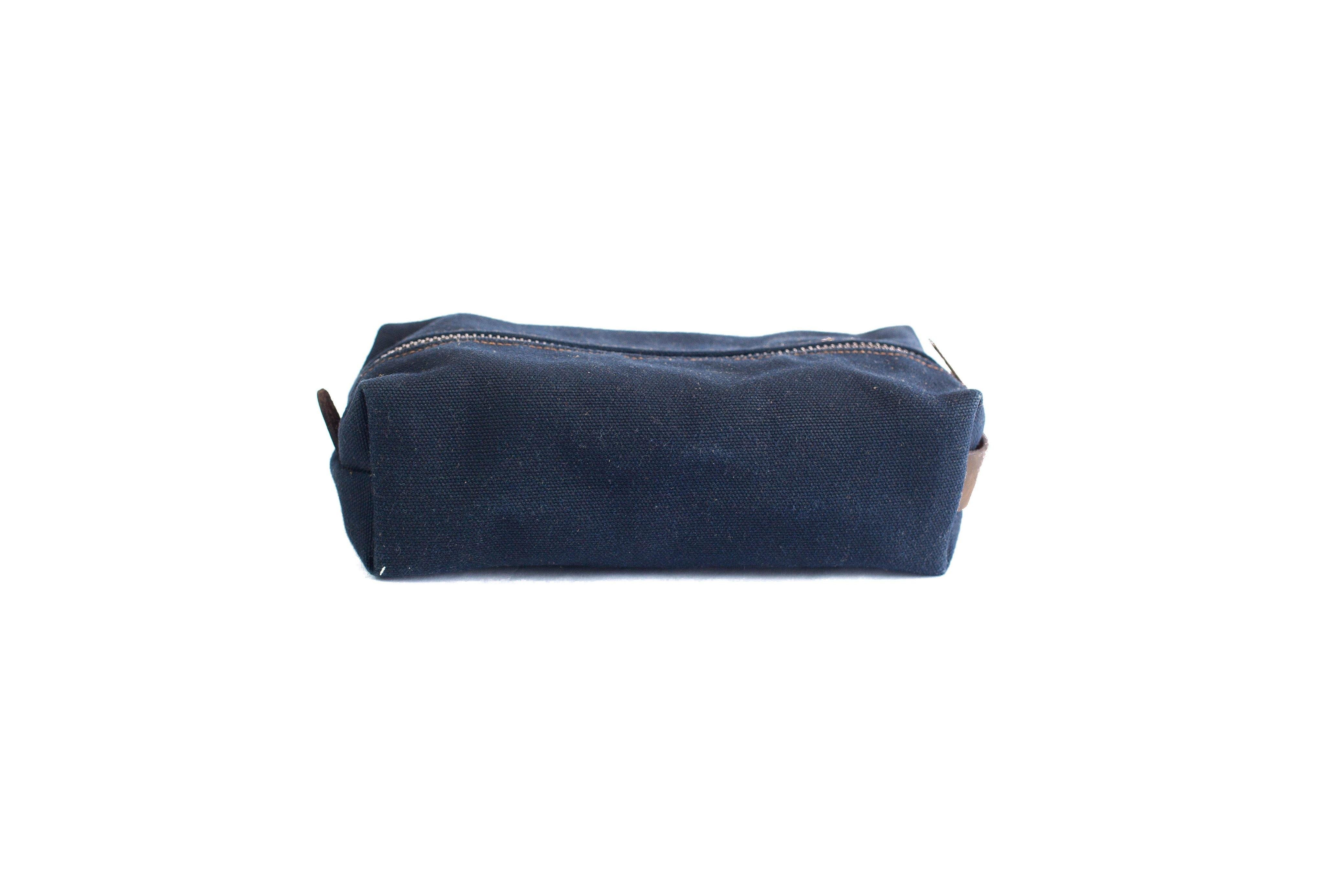  Dopp Kits Navy by Sturdy Brothers Sturdy Brothers Perfumarie