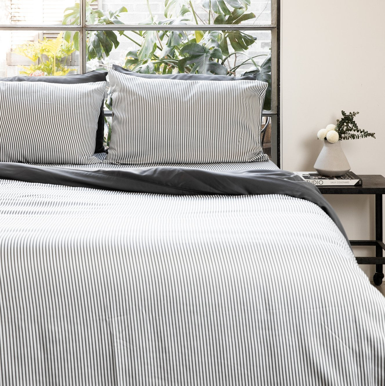  Signature Sateen Duvet Cover by ettitude ettitude Perfumarie