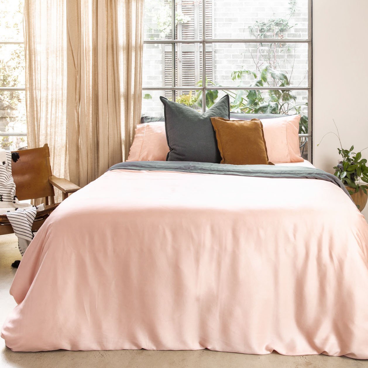  Signature Sateen Duvet Cover by ettitude ettitude Perfumarie