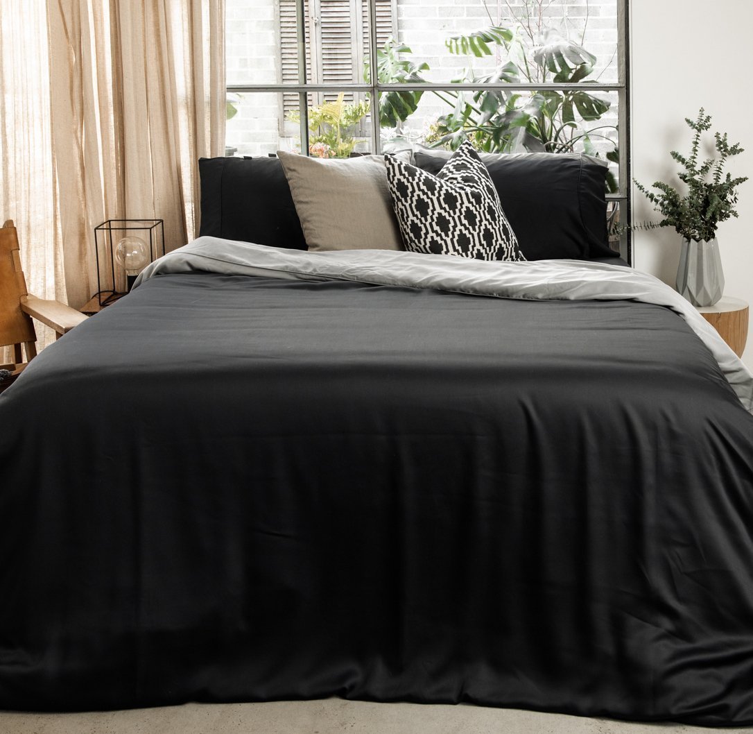  Signature Sateen Duvet Cover by ettitude ettitude Perfumarie