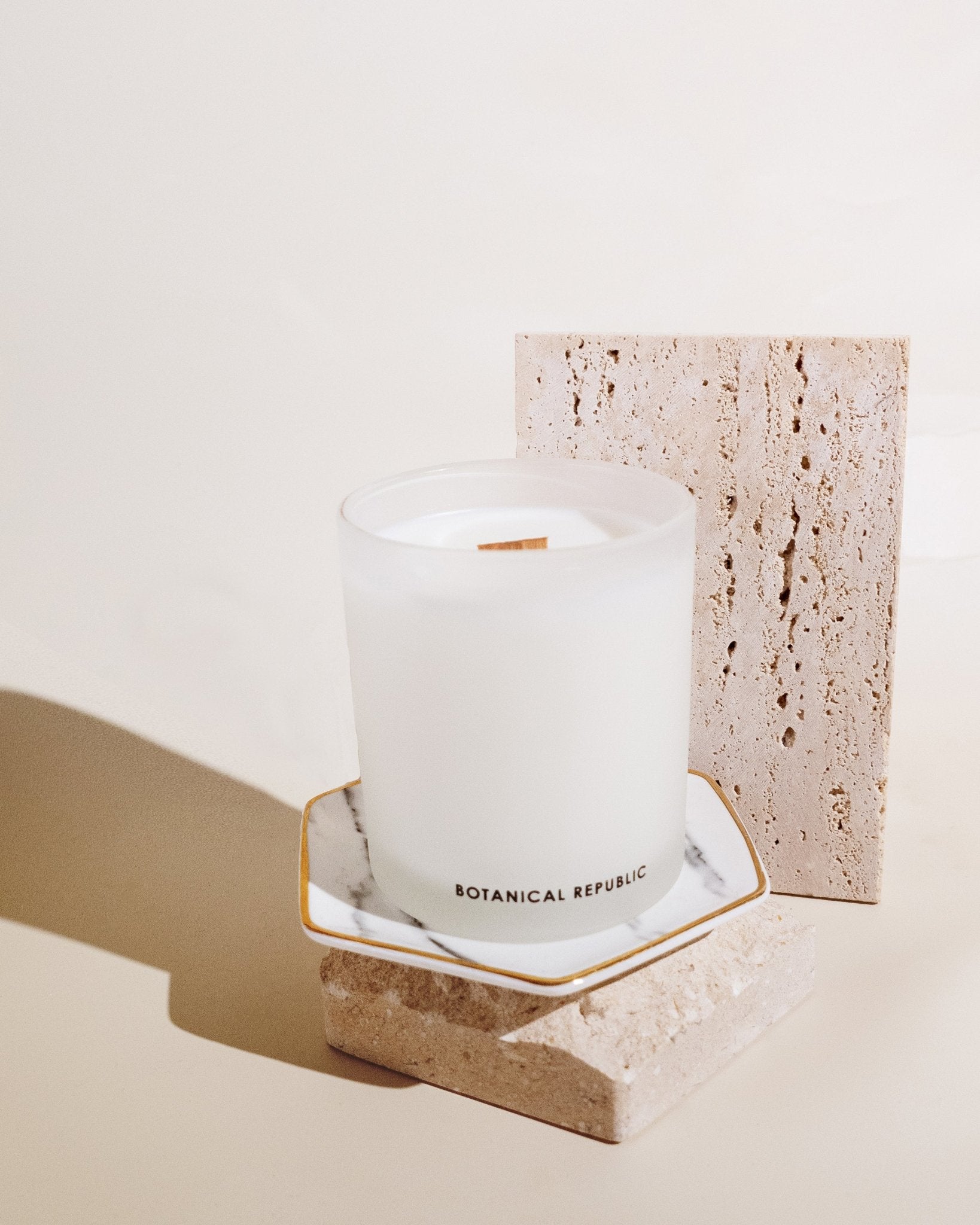  Comfort Aromatic Candle by Botanical Republic Botanical Republic Perfumarie