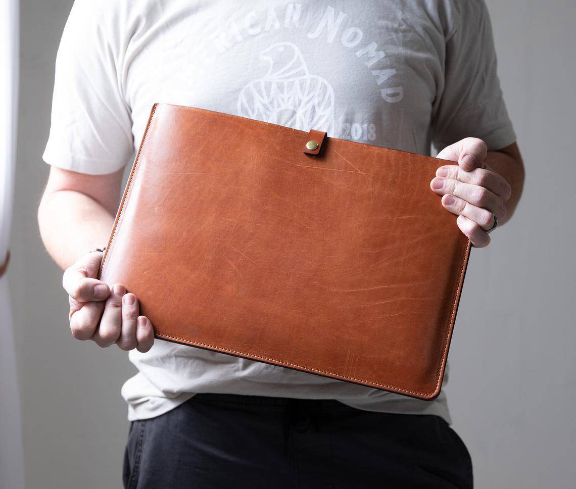  Leather Laptop Sleeve by Lifetime Leather Co Lifetime Leather Co Perfumarie