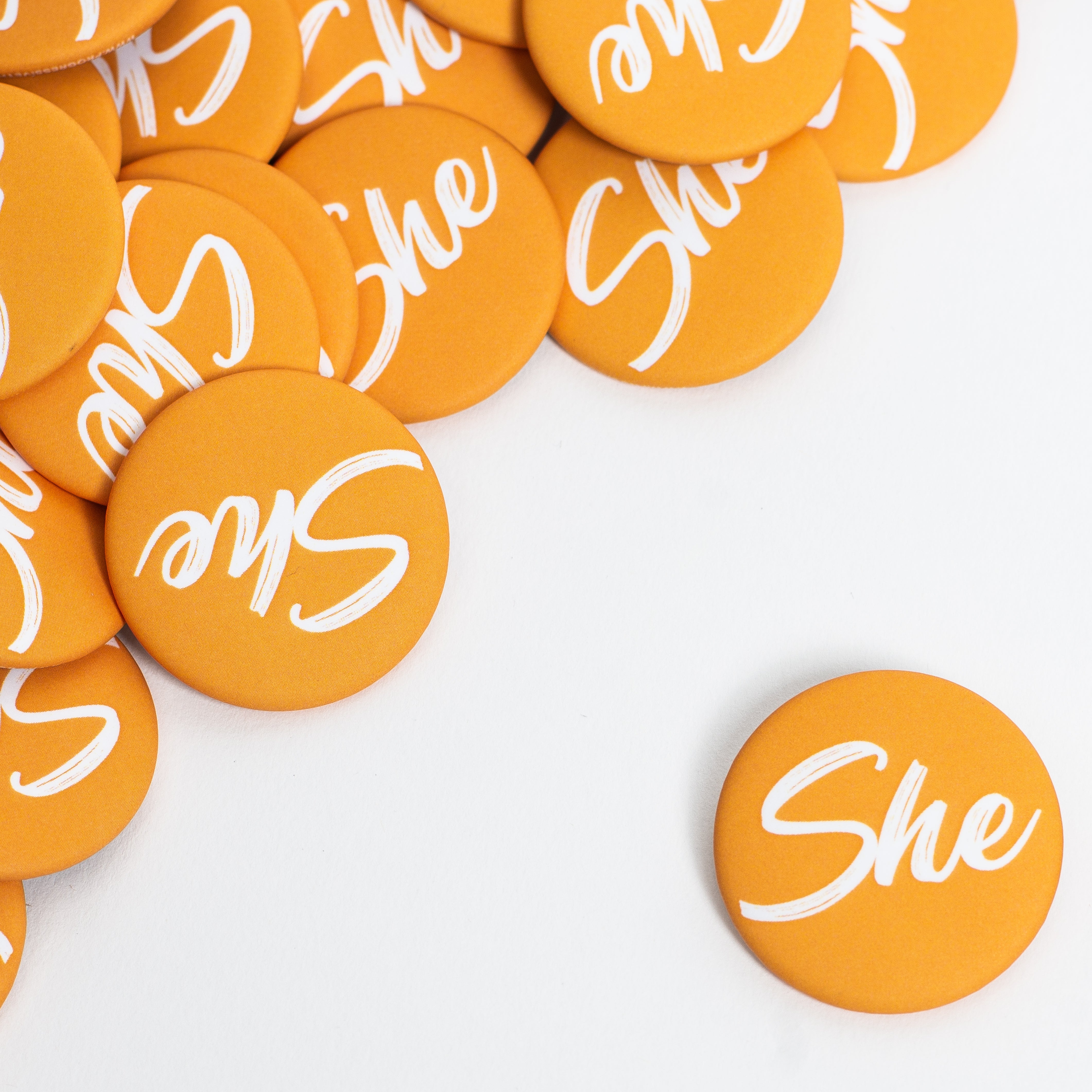  Pronoun Buttons by Music City Creative Music City Creative Perfumarie